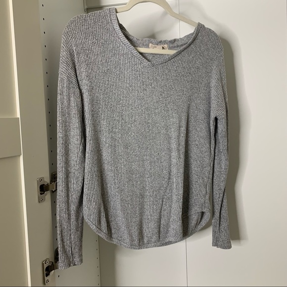 5/$25 Sale ☀️ No Frills LA Gray Ribbed Slouchy Sweatshirt - Picture 1 of 5